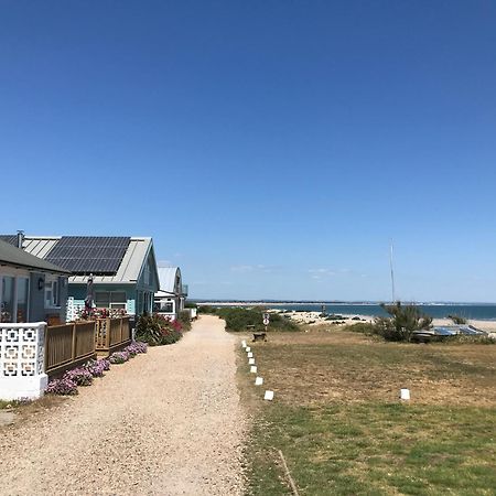 Stay At 'The Elms' In Tranquil Church Norton, Selsey - Ground Floor Bedroom, Own Private Bathroom, Quiet Beach, 2 Acre Garden By The Sea, On Edge Of Wildlife Nature Reserve Exteriör bild